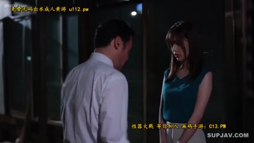 室内 · 交谈 · 忧郁 · 站立 · 剧情 · 无袖上衣