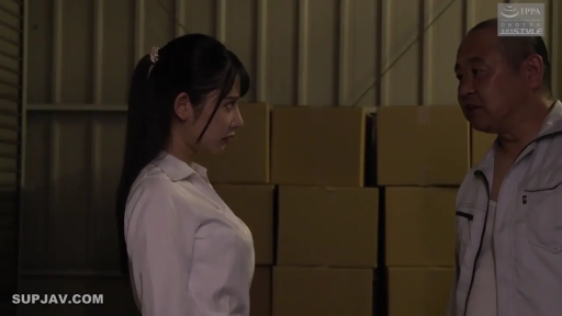 严肃 · 中景 · 白衬衫 · 对话 · 纸箱 · 仓库 · 职场剧情 · 对立站姿