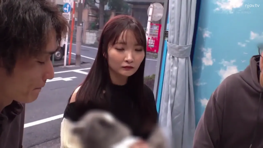 室内 · 忧郁 · 中景 · 站姿 · 凝视 · 窗帘 · 日系 · 露肩装