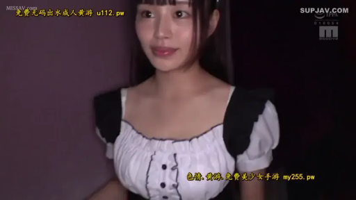 Indoor · Stand · Smile · Eye contact · 上半身 · 黑白女仆装