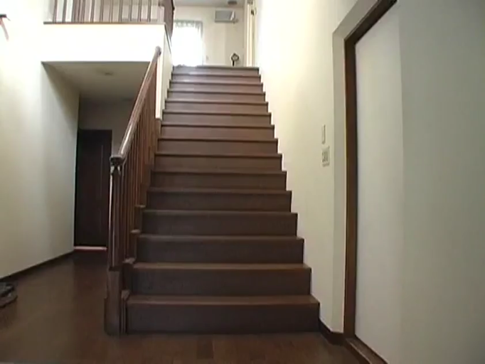 室内楼梯 · 背景空镜