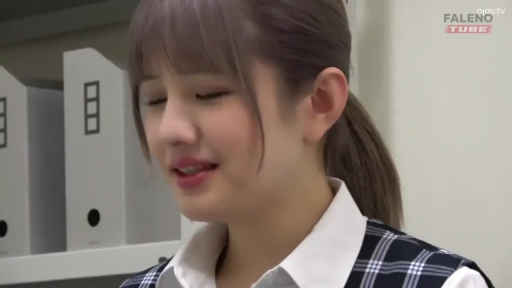 面部 · 办公室 · 站立 · 闭眼 · 呻吟 · 文件架 · OL制服