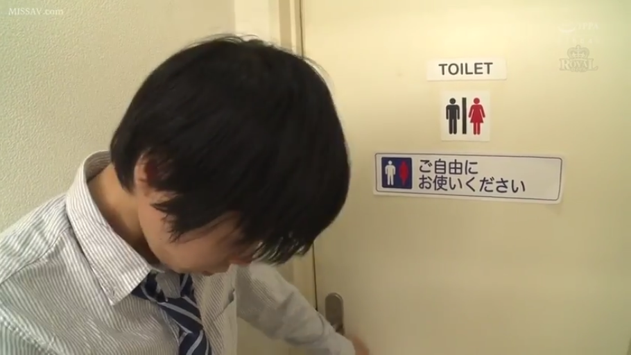 全身 · 性交 · 闭眼 · 裸体 · 床上 · 女上位 · 口罩 · 阴毛可见