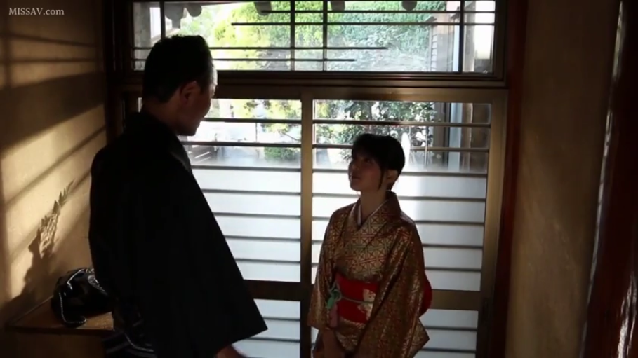 站立 · 全景 · 平静 · 剧情 · 对视 · 和服 · 日式室内 · 移门