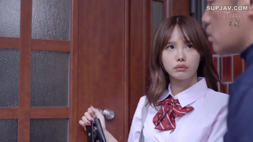 School uniform · Grievance · Stand · Plot · 特写 · Eye contact · At the door · 钱包