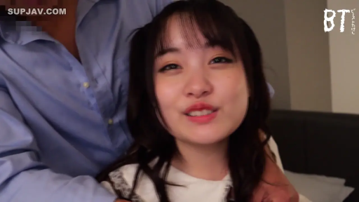 Indoor · Close-up of the face · Smile · White lace top · 交流 · 正面 · SUPJAV.COM水印