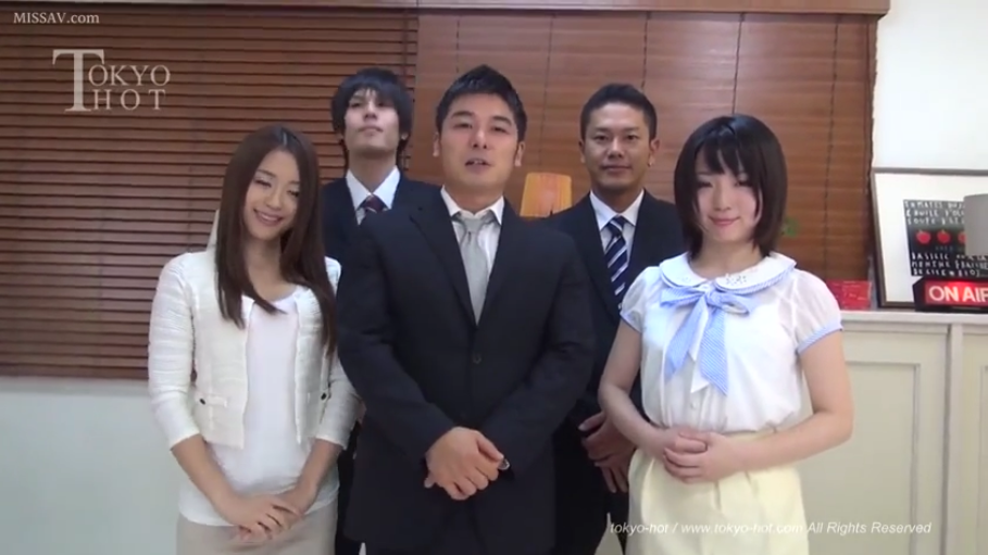 露乳 · 卧室 · 迷离 · 性爱 · 枕头 · 内裤 · M字腿 · 阴部