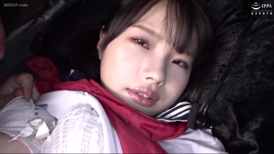 Indoor · Close-up of the face · Hazy · Sailor suit · 亚洲人 · 躺卧 · 撩起衣服