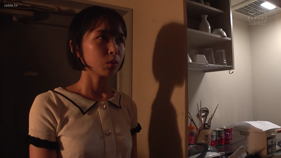卧室 · 全景 · 床 · 跪姿 · 凝视 · 情趣内衣 · 互动 · 情侣