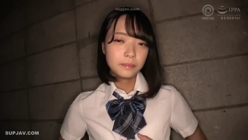 单人 · 站立 · 迷离 · 面部特写 · 注视 · JK制服 · 墙边