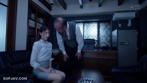 坐姿 · 办公室 · 全景 · 沙发 · 拘谨 · 职业装 · 交流 · OL