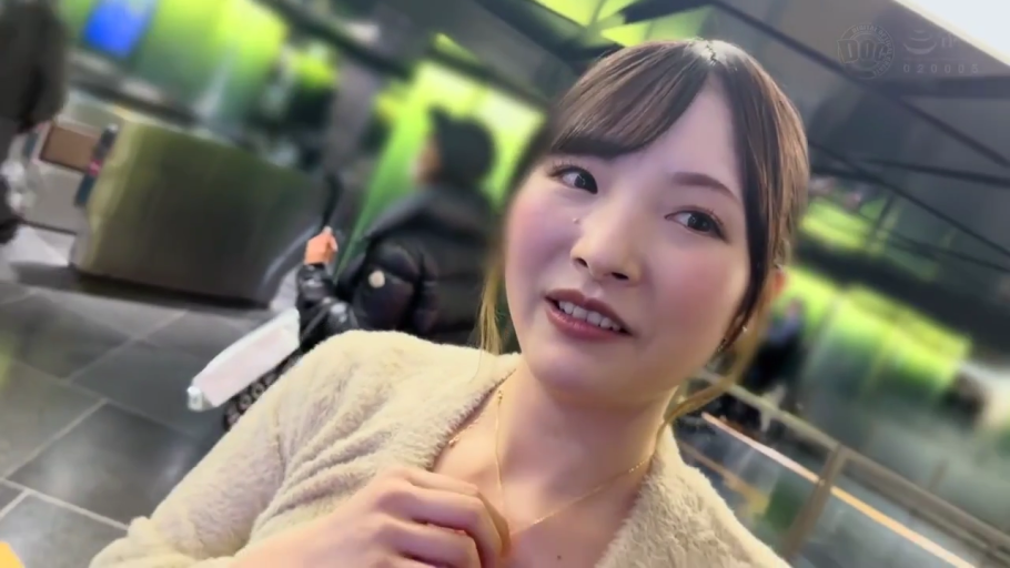室内 · 跪坐 · 胸部特写 · 项链 · 裸体 · 颜射 · 无码 · 失神