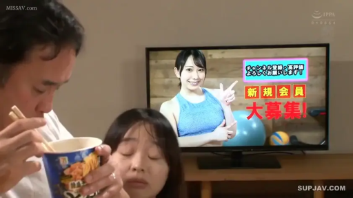 Indoor · oral sex · Close your eyes · Kneeling posture · 面部特写 · Everyday clothes · Japanese AV · 方便面