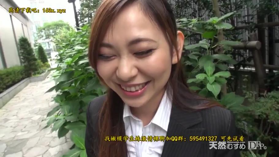 Stand · 面部特写 · Outdoor · 西装套装