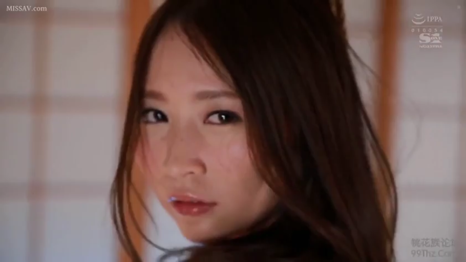 脸部特写 · 和室 · 裸体