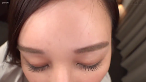 室内 · 面部 · 白色衬衫