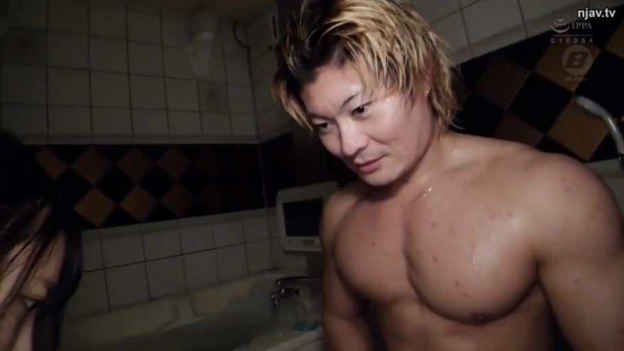 全身 · 性交 · 全裸 · 浴室 · 迷离 · 拱桥姿势 · 阴部马赛克