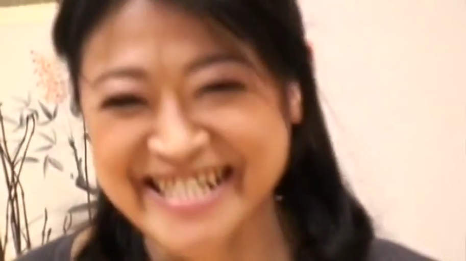 室內 · 面部特寫 · 休闲服 · 正面