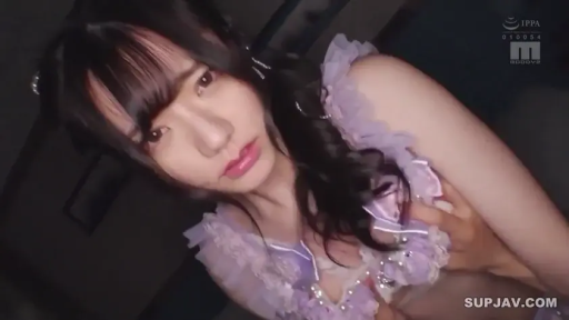 室内 · 脸部特写 · 紫色蕾丝内衣