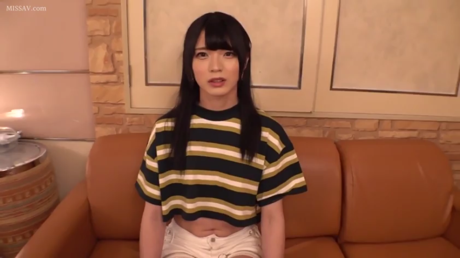 室内 · 全裸 · POV视角 · 手机 · 手机屏幕 · 正面 · 视频通话 · 含情脉脉
