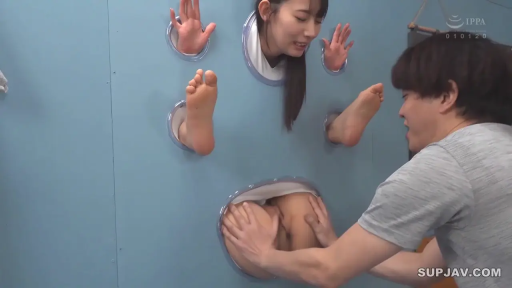 室內 · 抚摸 · 半裸 · 束缚 · 隔板 · 局部 · 緊張 · 钻孔