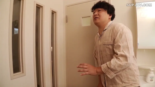 室内 · 交谈 · 护士服 · 站立 · 笑容 · 制服诱惑 · 口罩