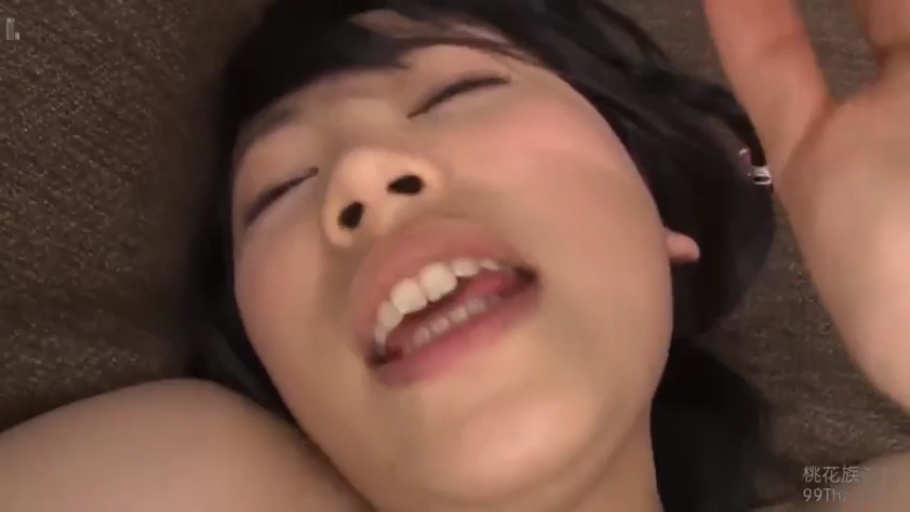 室内 · 脸部特写 · 全裸 · 仰卧