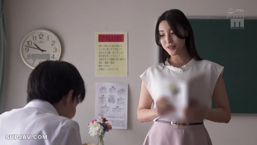 Classroom · Stand · 粉色裙子 · Smile · Half-body · 拿书 · 时钟 · Teacher