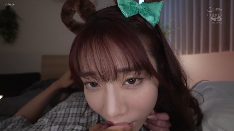 骑乘位 · 角色扮演 · 卧室 · 调情 · 睡衣 · 轮椅 · 深情 · 侧面全景