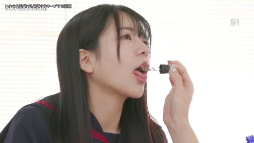 室内 · 脸部特写 · 水手服