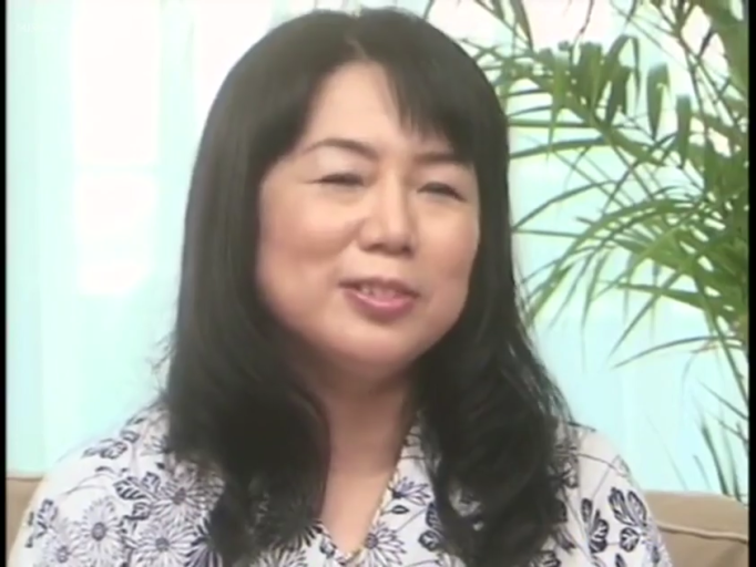 愉悦 · 浴室 · 马赛克 · 抚摸 · 下体 · 站姿拥抱 · 内衣与裸体 · 男女伴侣