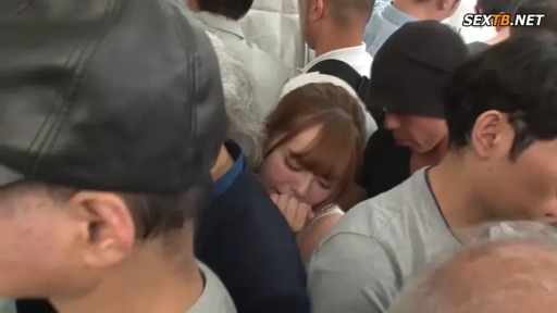 面部 · Stand · White tank top · Forbearance · 痴汉 · 背包 · Molested · Crowded Train