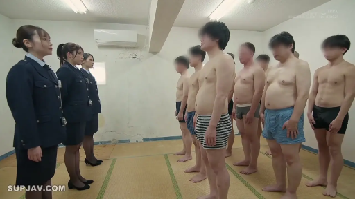 榻榻米房 · 真剣 · 队列 · 全景 · 警服 · エアコン · 複数人シーン · 站岗