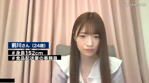 坐姿 · 平静 · 半身特写 · 长发 · 窗帘前 · 自我介绍 · 白色荷叶边衬衫 · 个人资料卡