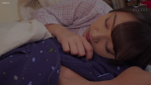 脸部特写 · 卧室 · 闭眼 · 枕头 · 侧躺 · 睡觉 · 格纹睡衣