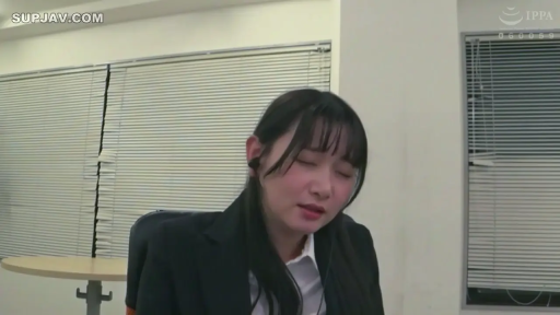 坐姿 · 办公室 · 职业装 · 上半身