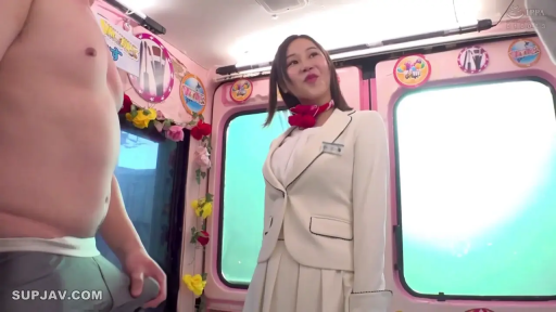 中景 · 客厅 · 微笑 · 高尔夫球包 · 并排坐 · 运动裤 · 男女 · 抚摸裆部