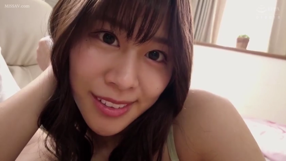 寝室 · うつ伏せ · 微笑 · 顔のクローズアップ · POV视角 · インタラクティブ · 吊带内衣