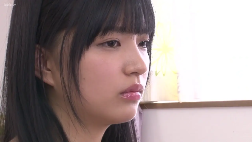 室内 · 脸部特写 · 便服