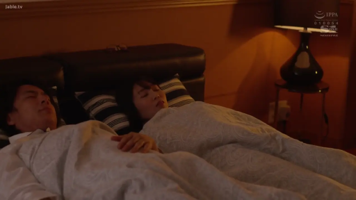 憂鬱 · メガネ · 站立 · 和室 · 半身 · 绳索 · 縄縛 · 高领针织衫