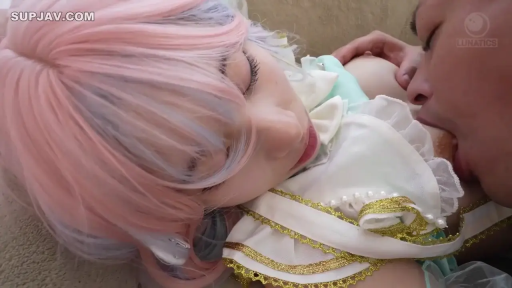 室内 · 胸部特写 · 陶醉 · 舔弄乳头 · 卧姿 · Cosplay服饰