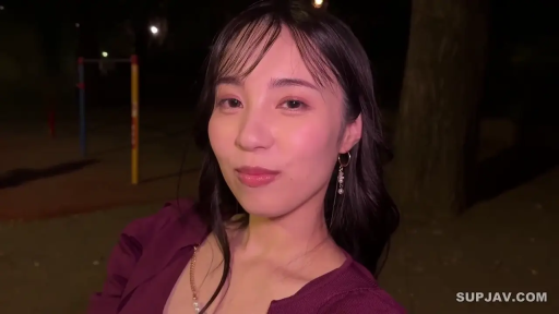 全裸 · 群交行为 · 跪坐姿势 · 像素马赛克 · 多人中景 · 欢愉微笑 · 深色室内