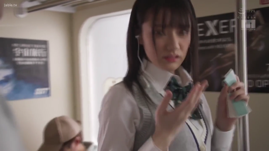 站立 · 半身 · 乘车 · 耳机 · JK制服 · 惊讶 · 电车 · 日本