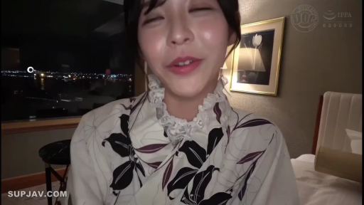 脸部特写 · 微笑 · 第一人称视角 · 聊天 · 酒店 · 正面 · 浴衣