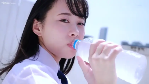 脸部特写 · JK制服 · 户外