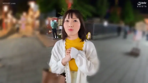 胸部 · 卧室 · 迷离 · 抚摸胸部 · 视角 · 俯视 · 上身全裸