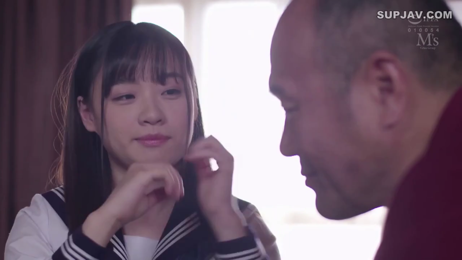 Indoor · Face · shy · Plot · Eye contact · Sailor suit · 对坐