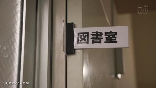 室内 · 面部 · 制服 · 展示 · 仰向け姿勢 · アヘ顔 · 动漫