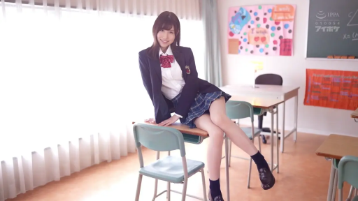 座り姿勢 · 全身 · 教室 · 展示 · 微笑 · JK制服 · 机材 · 学生角色