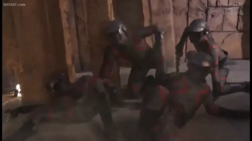 跪姿 · 远景 · 紧身衣 · 遗迹